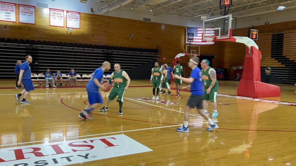 Ulster Tigers against the Thunder Bolts